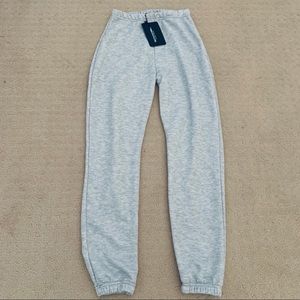 Pretty Little Thing grey basic jogger
